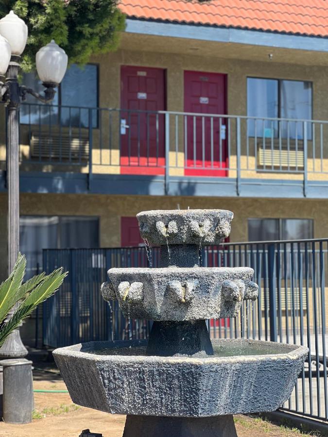 Fresno Inn Екстер'єр фото